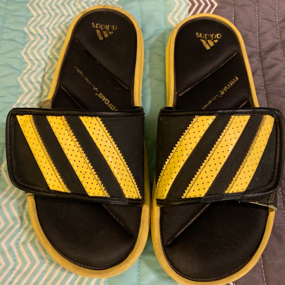 Adidas slides size 4 youth